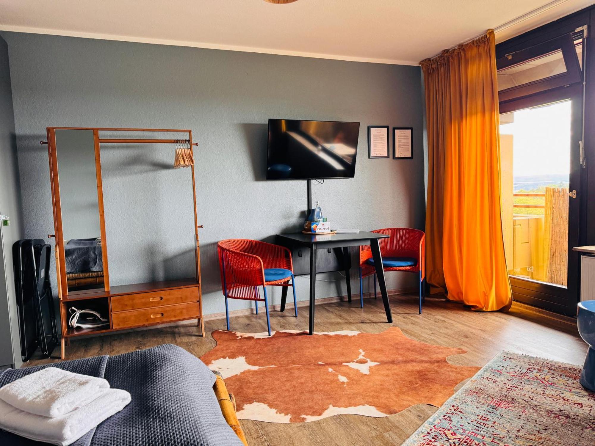 Klassen Stay - Design Studio In 11 Etage - Tolle Aussicht - Sauna, Pool - Netflix Lahnstein Ngoại thất bức ảnh
